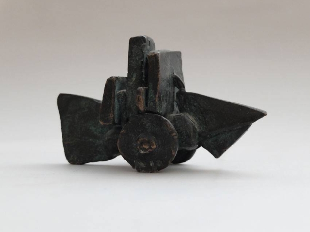 1995/97 - Foreuse ethnocentrique, 82x54x47 mm - Bronze à patine verte - Atelier vallée de l'Ubaye